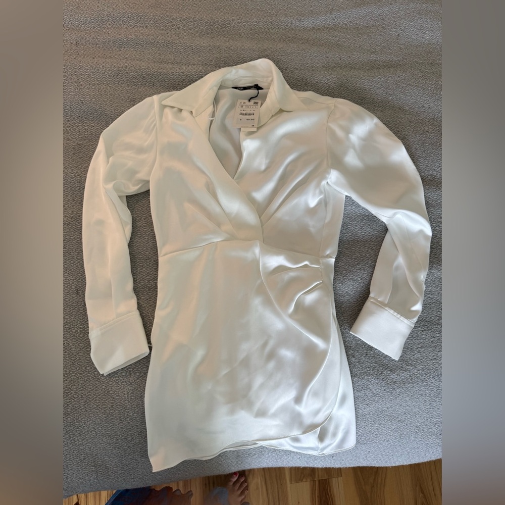 Zara long sleeve mini dress
